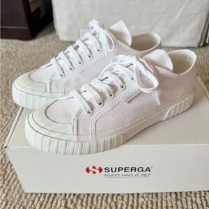 Brand new superga 2630 stripe sneakers